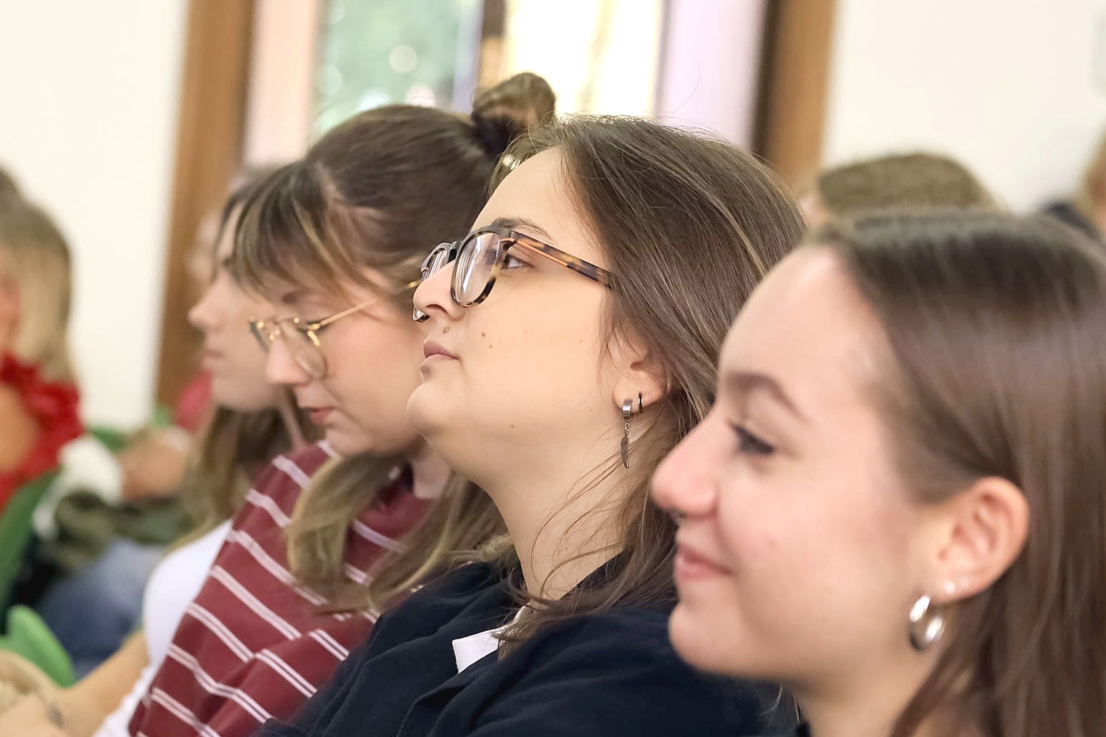 Students in the front rows of the aula magna of Mantua