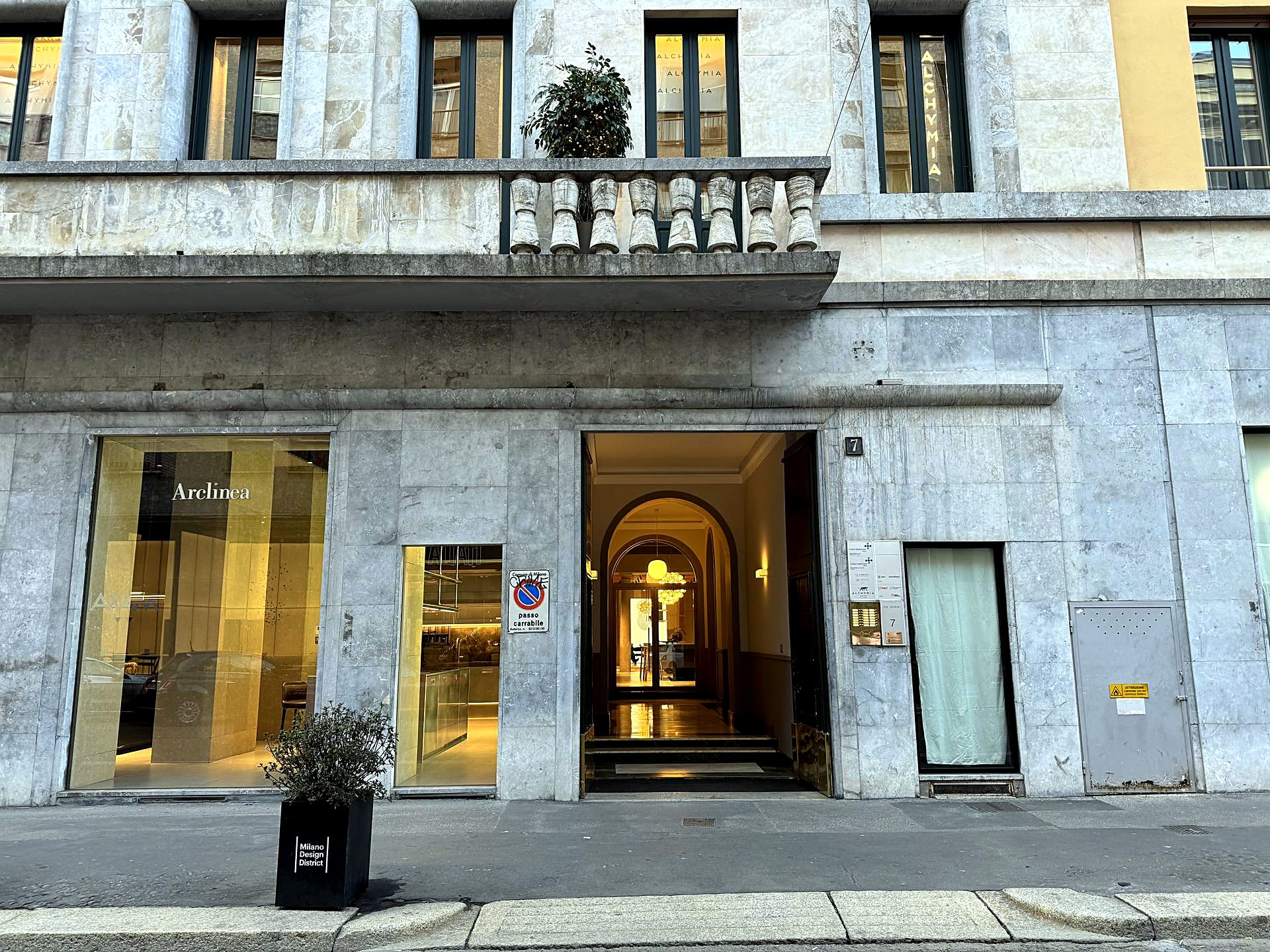 The entrance of the Unicollege centre in the middle of Milan